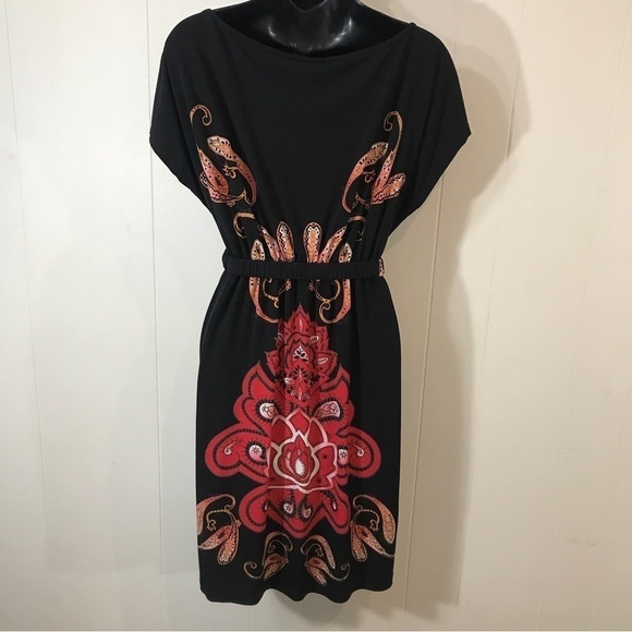 Suzy Shier Black and Floral Print Dress with Belt Small - Picture 2 of 5